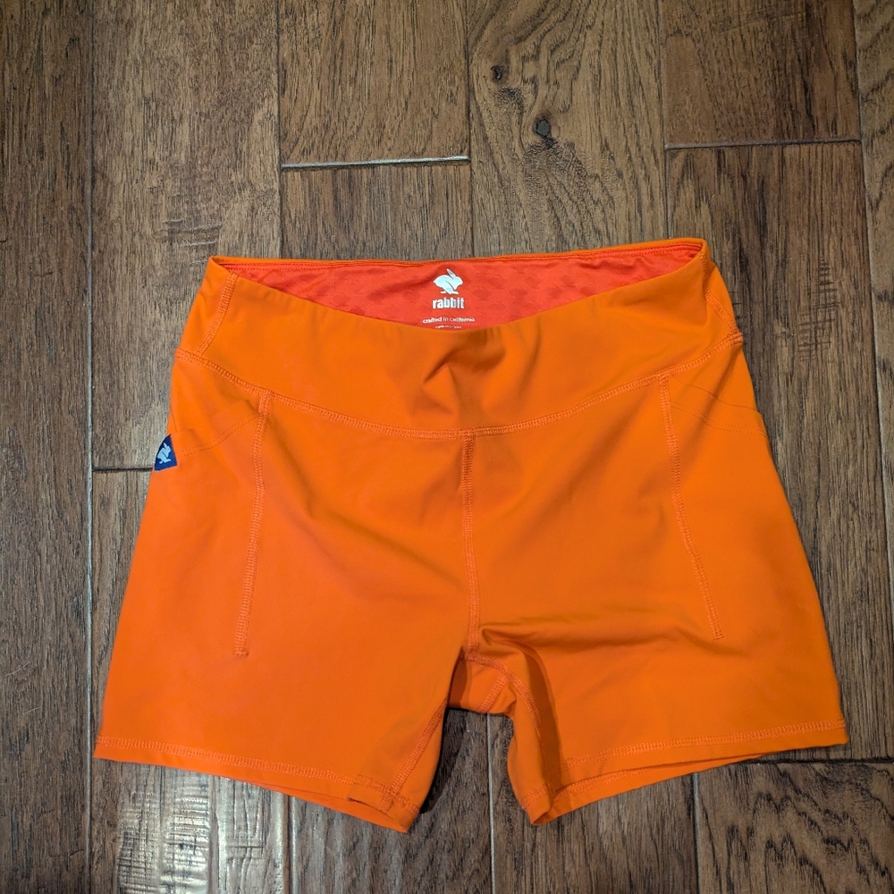 rabbit Women's Orange 4" leggys